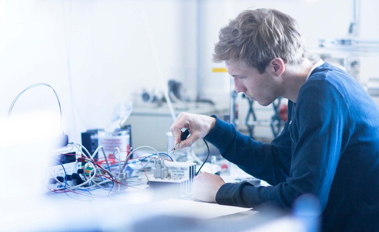 Bundeswehr Elektroniker Für Geräte Und Systeme Gehalt Ausbildung Elektroniker für Geräte und Systeme: Stellen/Gehalt