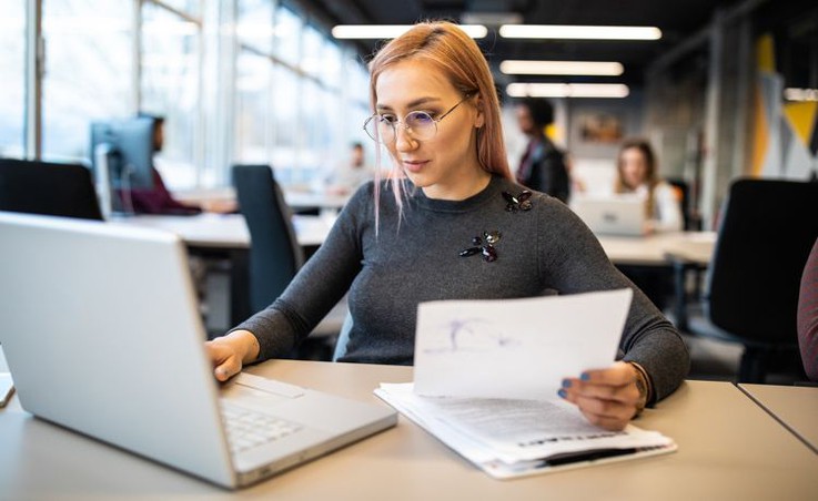 Duales Studium Verwaltung – Stellen & Gehalt