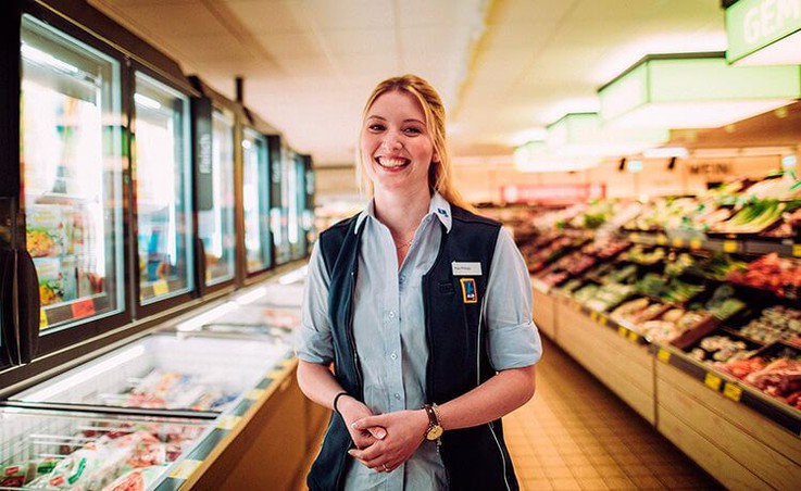 Wie Viel Verdient Man Als Einzelhandelskaufmann Wie Viel Verdient Man In Der Ausbildung Als Einzelhandelskauffrau