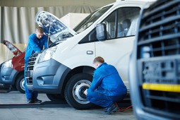 Ausbildung Zum Karosserie- Und Fahrzeugbaumechaniker